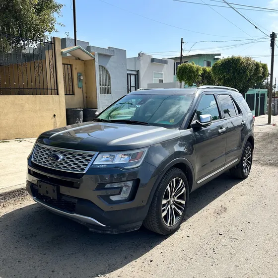 Ford Explorer 3.5 Platinum 4wd