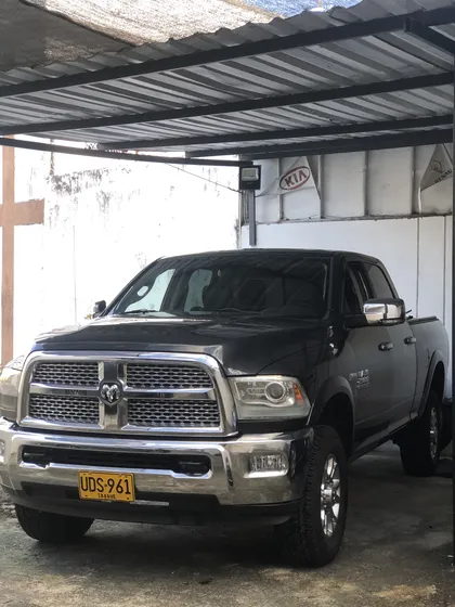 Dodge Ram 5.7 2500 Crew Cab Laramie 390 Hp