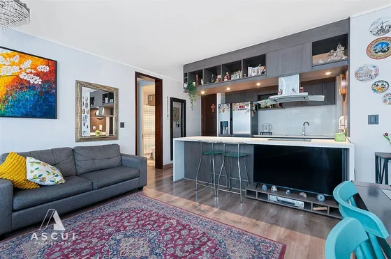 Departamento En Venta De 2 Dorm. En Las Condes