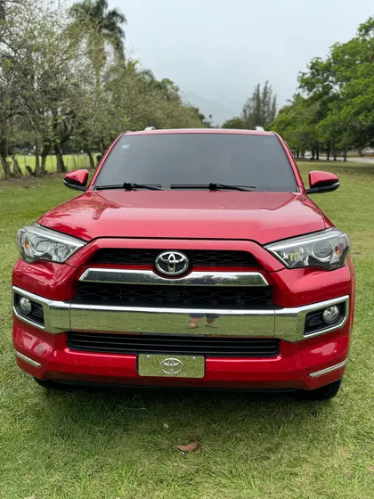 Toyota Runner Limited Americana