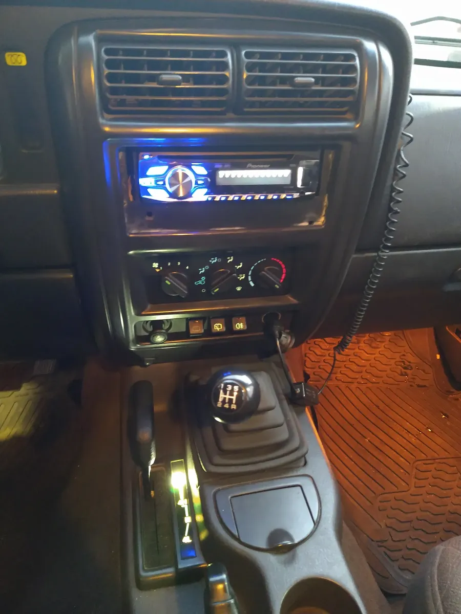 Jeep Cherokee 2.5 Classic535332461782640648