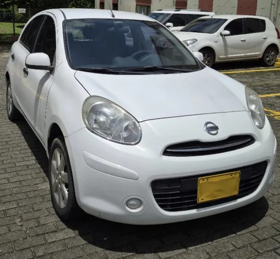 Nissan March 1.6 Advance