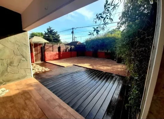 Alquiler De Casa Para Empresa O Comercio En Carrasco Norte