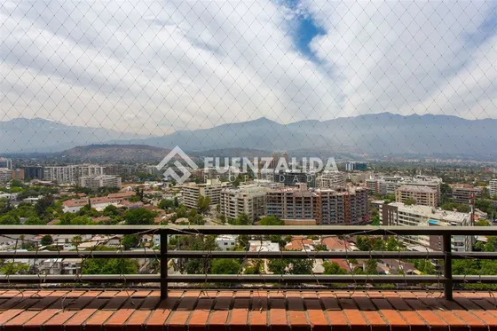 Hermosa Vista Oriente 4 Dorm.4 Baños 3 Est Las Condes