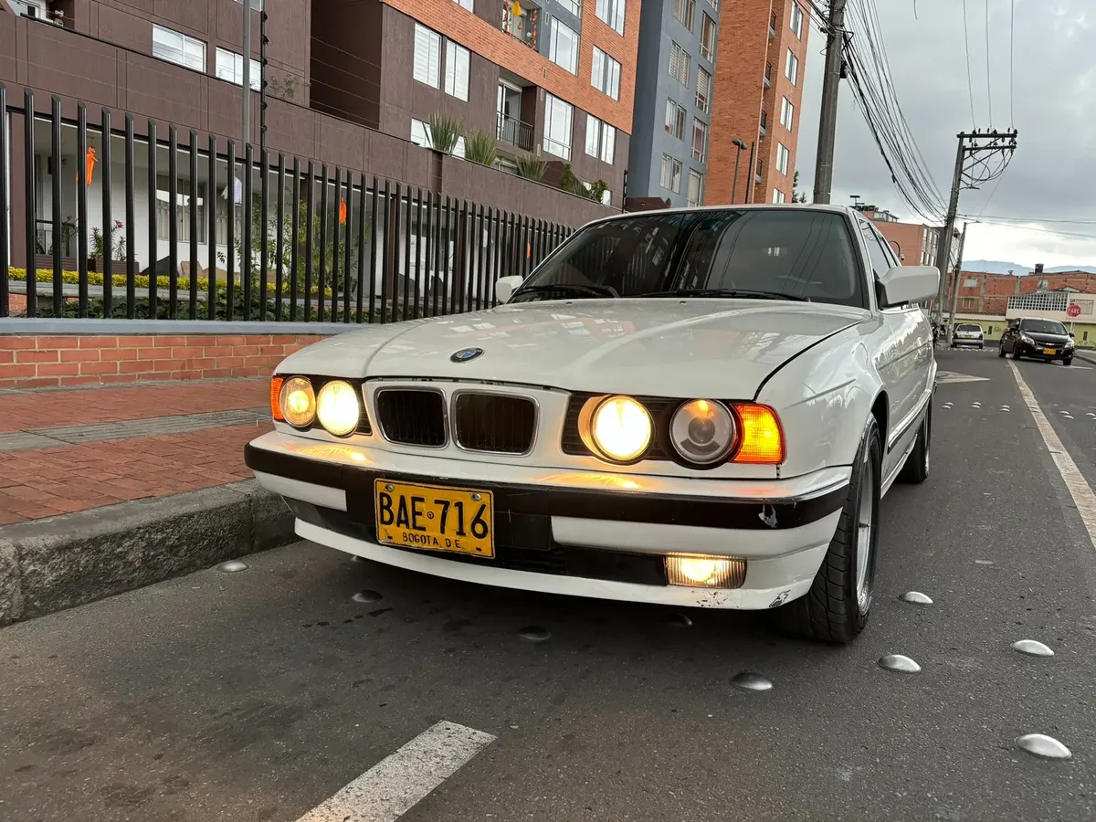 BMW 5 Series 2.5 525i E34