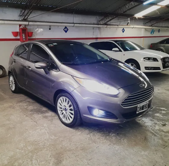 Ford Fiesta Kinetic Design 1.6 Se Plus 120cv