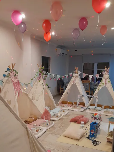 Pijamada. Alquiler De Carpas Tipi. Kuromi, Margarita Y Más!