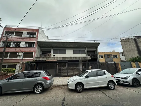 Oficinas En Alquiler - 868 M2 - Lote Propio Sin Expensas - 15 Cocheras.