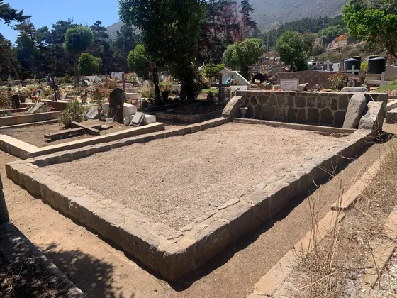 Oportunidad! Ultima Tumba Familiar En Cementerio Zapallar