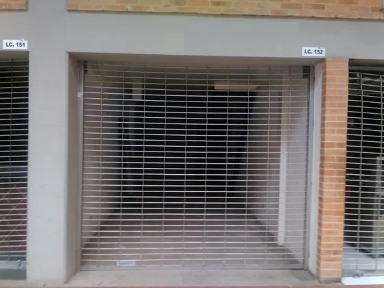 Local En Venta En Hacienda Alcala. Cod V1029055
