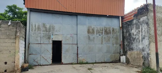 Galpón 300m2 En Alquiler $300/mes Descuentos Por Inversion