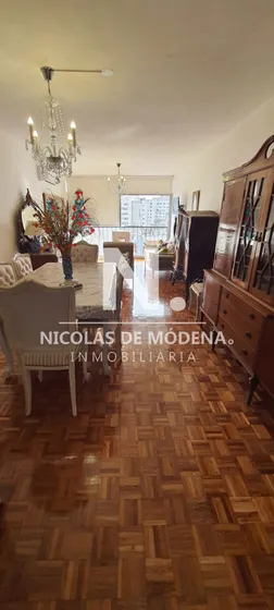 En Venta Departamento De 2 Dormitorios En Montevideo- Centro