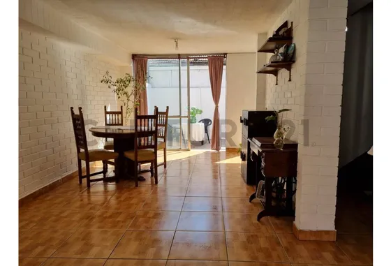 Hermosa Casa En Condominio En Ñuñoa