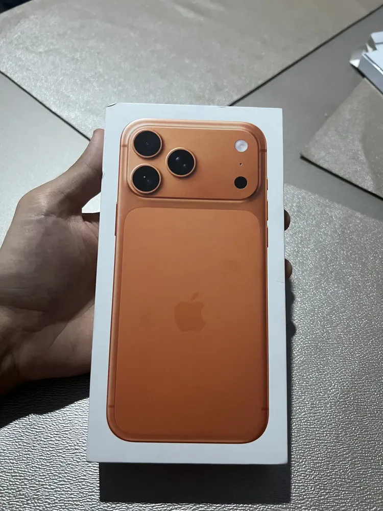 iPhone 17 Pro Max 512GB - Prateado | Frete grátis