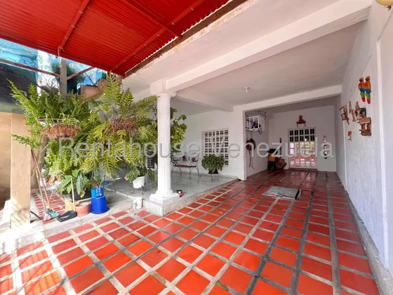 Asg Grandiosa Casa En Venta Urb Corinsa Cagua 25-16729
