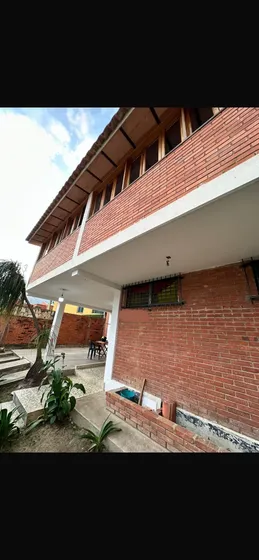 En Venta Casa A Remodelar En El Castaño Maracay Edo Aragua
