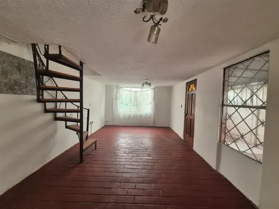 Casa En Venta De 2 Dorm. En Puente Alto