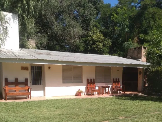 Se Venden 2 Casas A 1 Cuadra Del Río