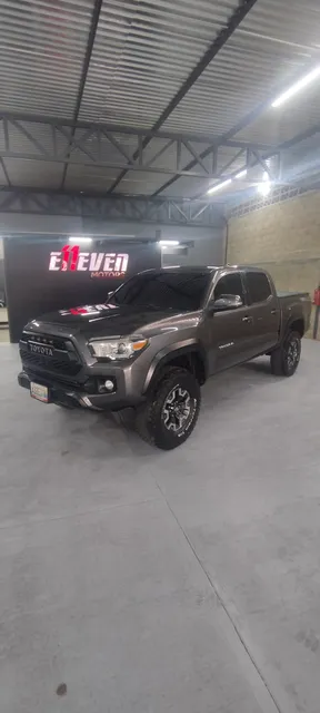 Toyota Tacoma 4x4 Automática 2016