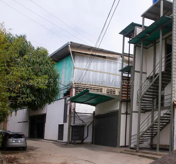 Ss: Vende Galpon 24-459 En  El Placer - Baruta De 2250 M2