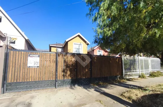 Casa En Venta De 3 Dorm. En Puente Alto