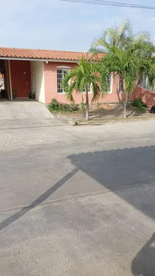 Venta Casa En Urbanizacion Prados Del Lago Ciudad Alianza Z07-35