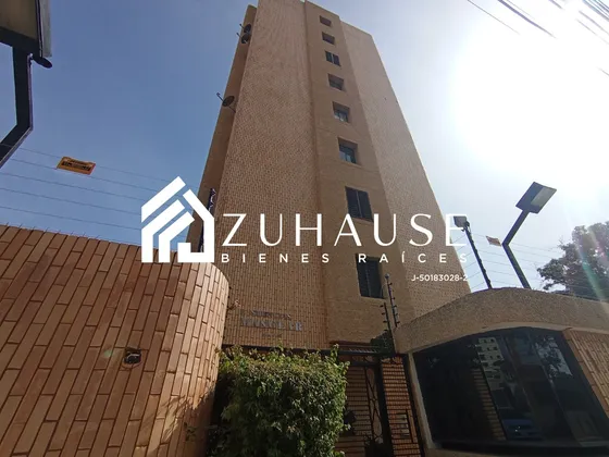 Alquiler De Apartamento Tipo Estudio En El Sector La Lago, Calle 76, Residencias Manglar