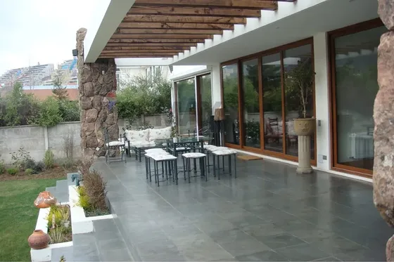 Arrienda Casa Mediterránea Con Vista Inmejorable
