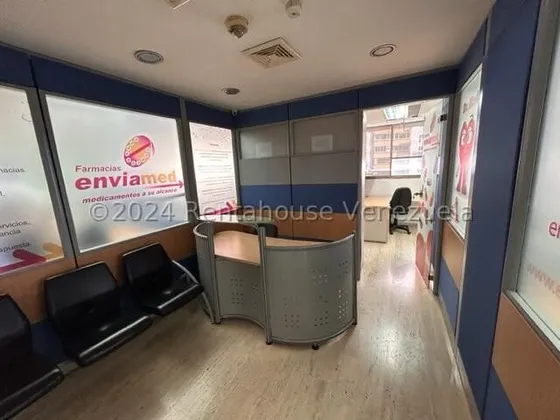 Paseo Vip Vende Local Comercial Urb. Los Palos Grandes