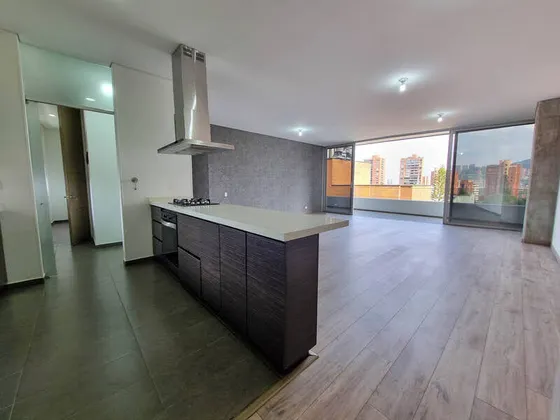 Apartamento En Venta Ubicado En El Poblado Sector Los Parra  (26124).