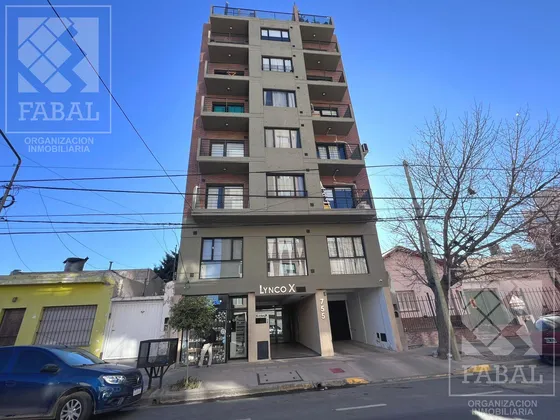 Departamento Alquiler Centro, Monoambiente De 30 M2 Con Gran Balcón