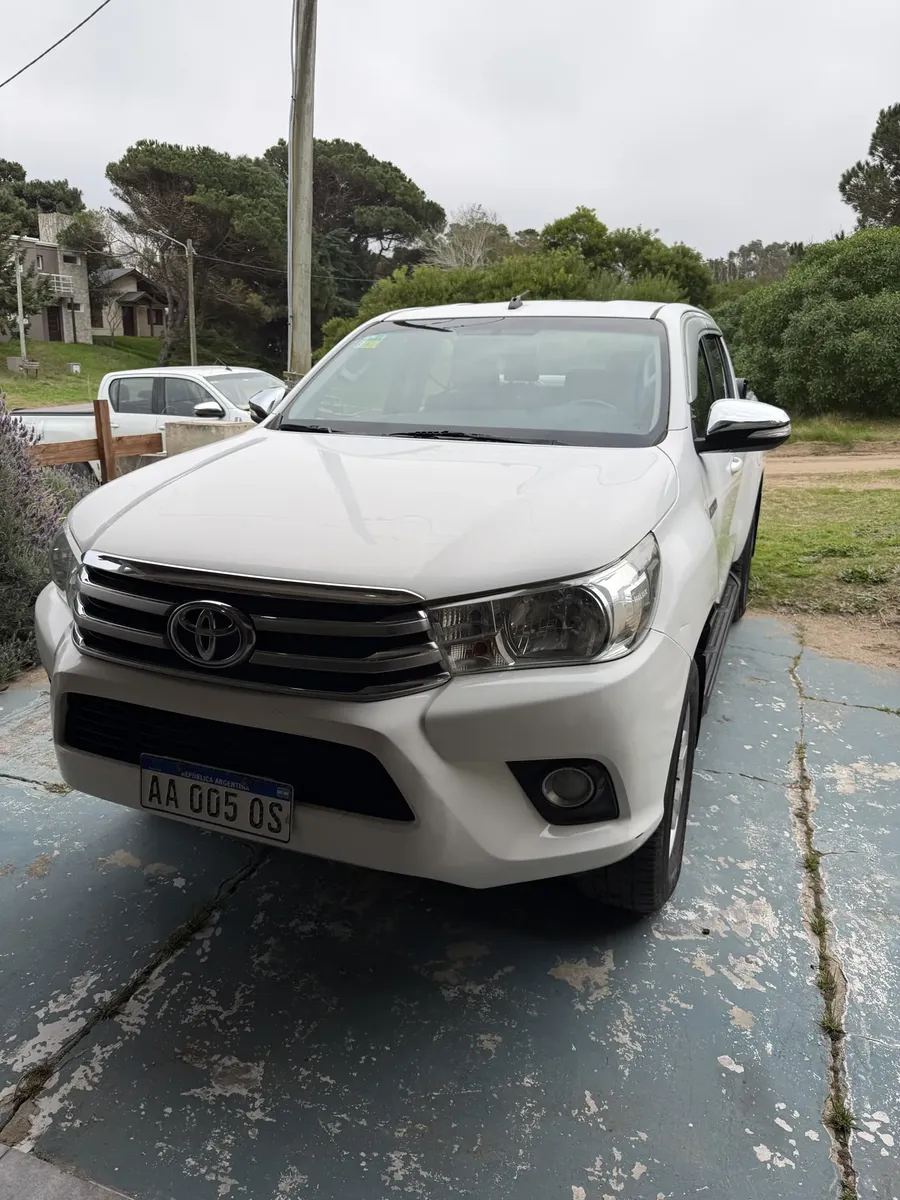 Toyota Hilux Pick-Up 2.8 Cd Srv Pack 177cv 4x2