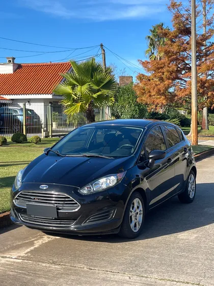 Ford Fiesta 1.6 Max One Ambiente 98cv