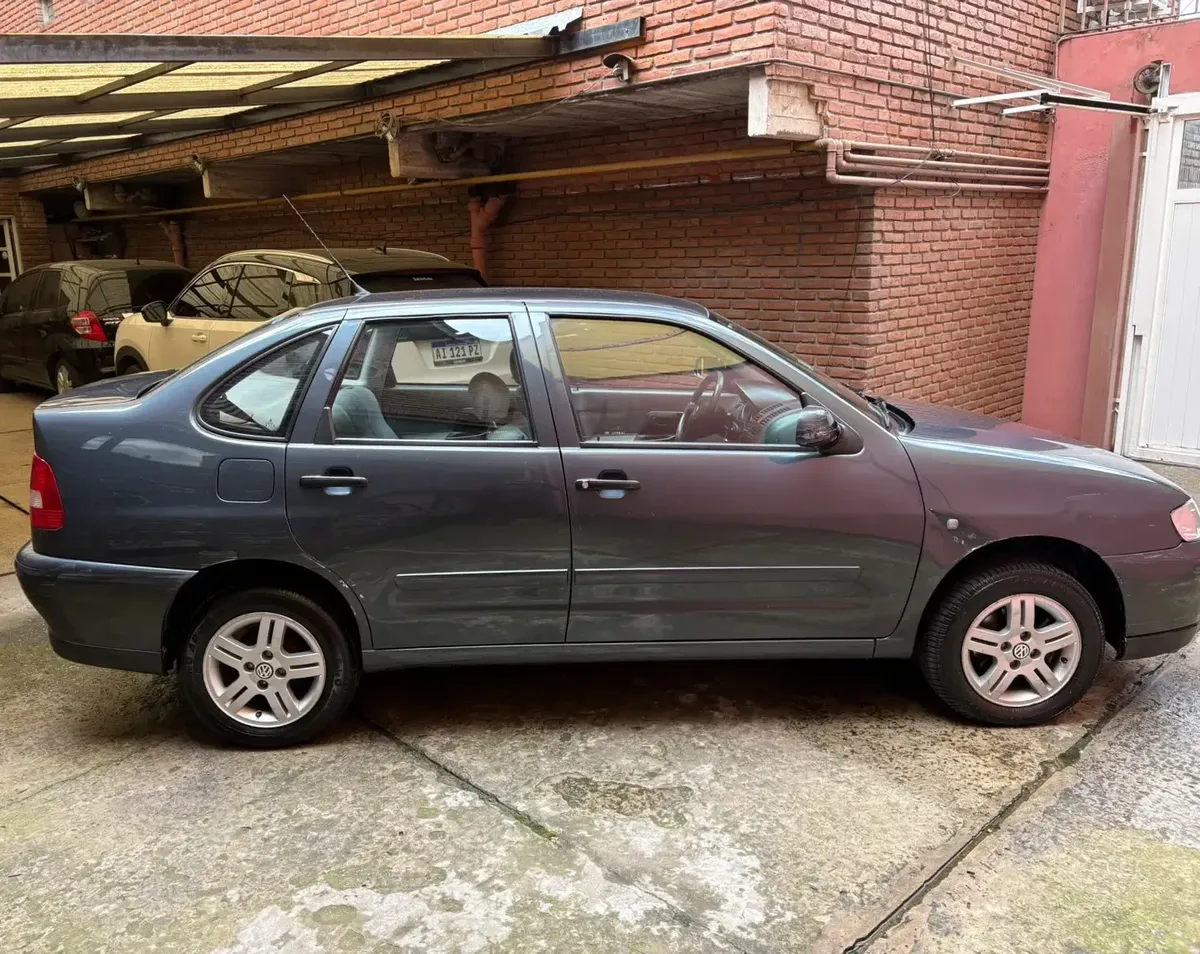 Volkswagen Polo Classic 1.9 Sd Trendline