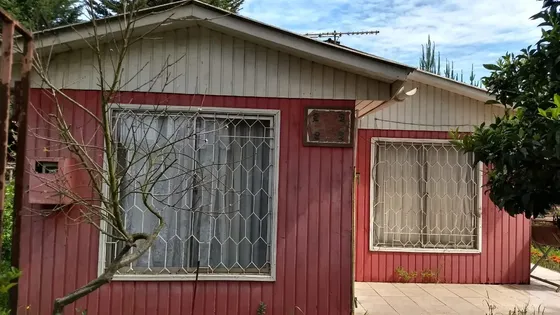 Casa, Amplio Terreno En Loncura