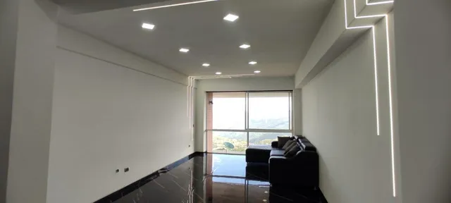 Apartamento En Venta En El Hatillo Conjunto Privado Altos De Villa Nueva Totalmente Remodelado Con Piscina Pozo De Agua Areas Verdes 