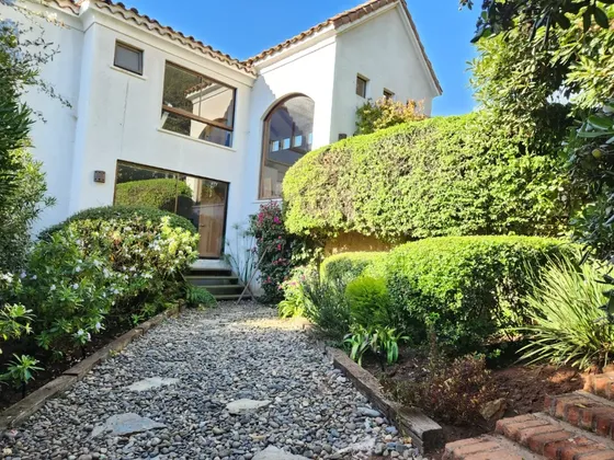 Broker Almendros 4d-4b-dep- Sala Estar- Patio- Vista