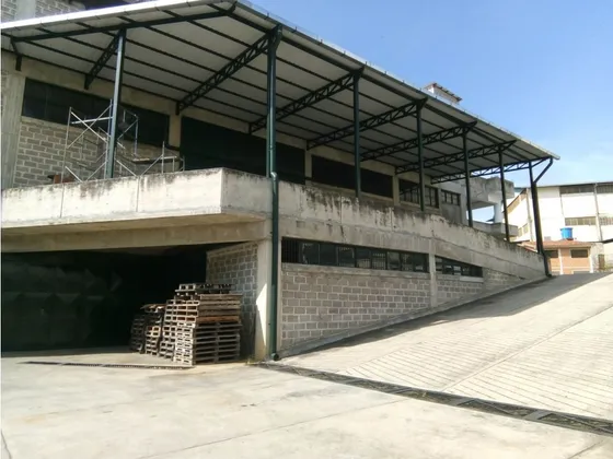 Edificio En Venta Ubicado En Zona Industrial De Carrizal Sa