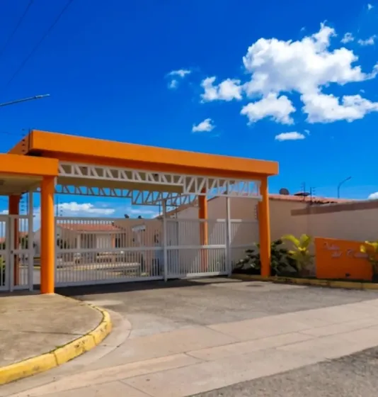 Mary Castro Vende Casa En San Diego En Venta Obra Gris Solo Clientes