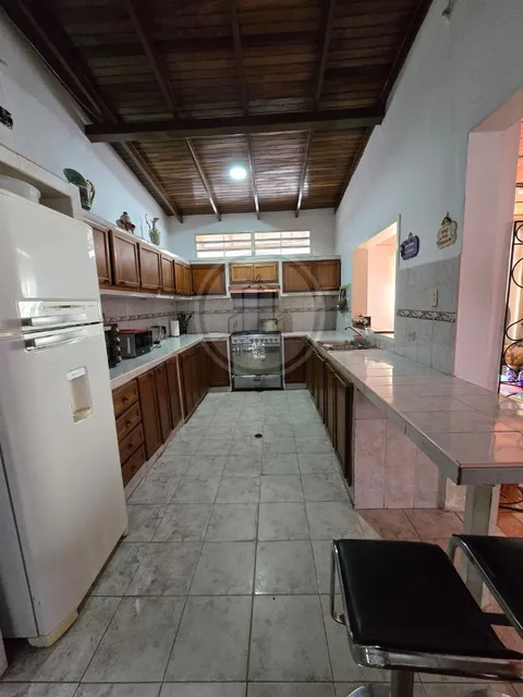 Venta  Casa Oportunidad Sector El Limon, Av Caracas   Cerca Del Banesco,   Municipio Mario Briceño Iragorry. El Inmueble Posee 349,53 Mts2 De Terreno, Estado Aragau   022js