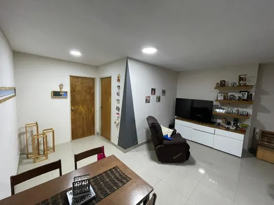 Próximo A La Plaza El Venezolano Y La Plaza Bolívar Apartamento En Venta De 59m2