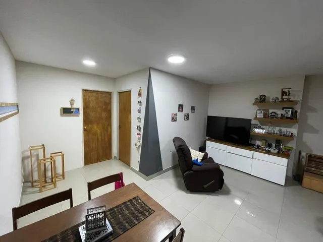 Próximo A La Plaza El Venezolano Y La Plaza Bolívar Apartamento En Venta De 59m2