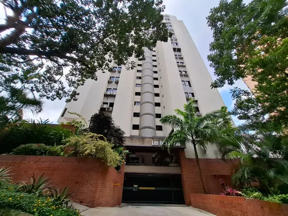 Juan Carlos González. Renta House Carabobo Vende Apto. Res. Los Himalayas Urb. El Bosque Valencia Mls #25-19434 Rah/jcg.