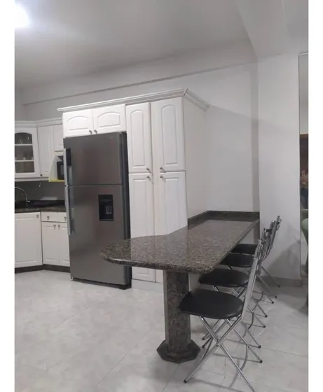 Apartamento En Alquiler En Residencias Karina Lecheria 