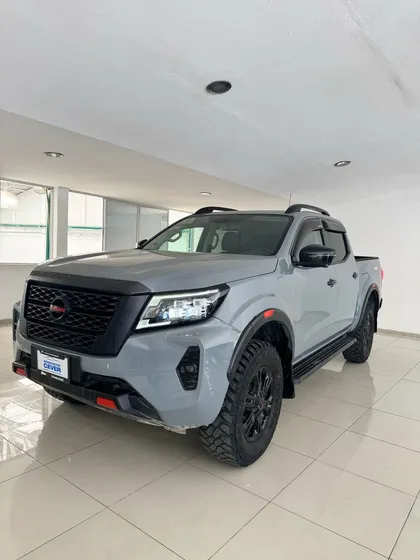 Nissan Frontier 4.0 Pro-4x V6 4x4 At