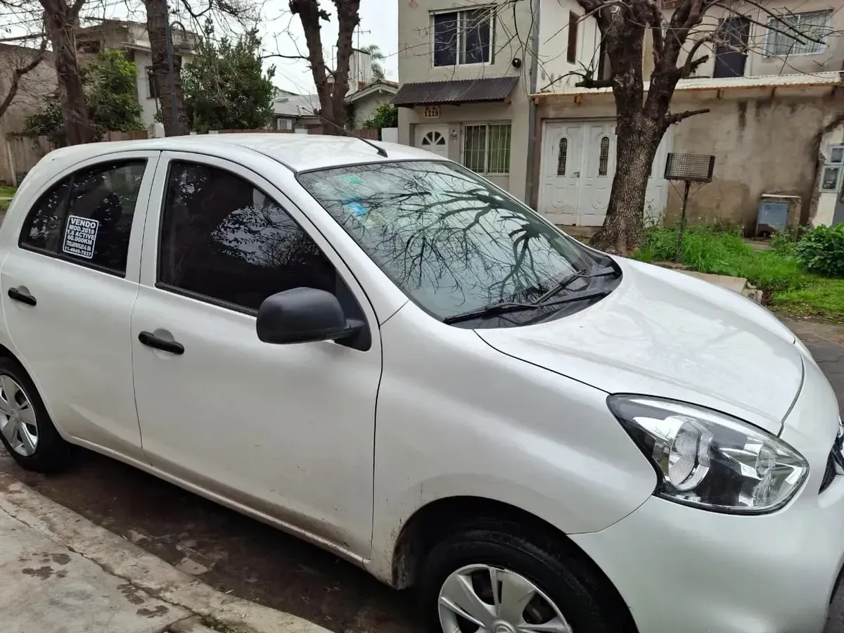 Nissan March 1.6 Active 107cv