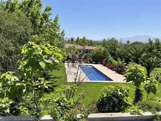 Casa En Venta De 3 Dorm.chicureo Poniente,colina