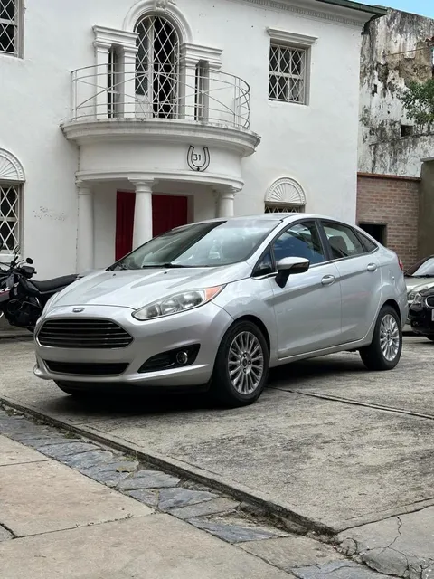 Ford Fiesta Titanium Automatico