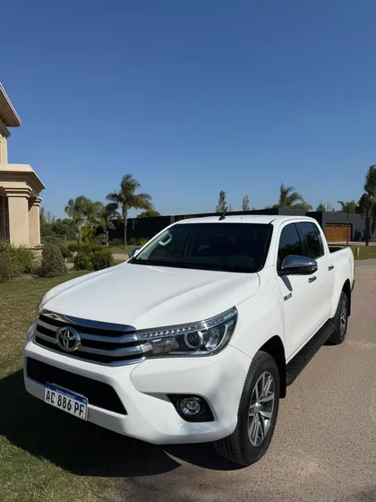 Toyota Hilux Pick-up 2.8 Cd Srx 177cv 4x2 At