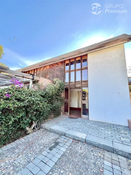 En Venta - San Felipe: Casa Con 4d&#43;3b, Excelente Ubicaci